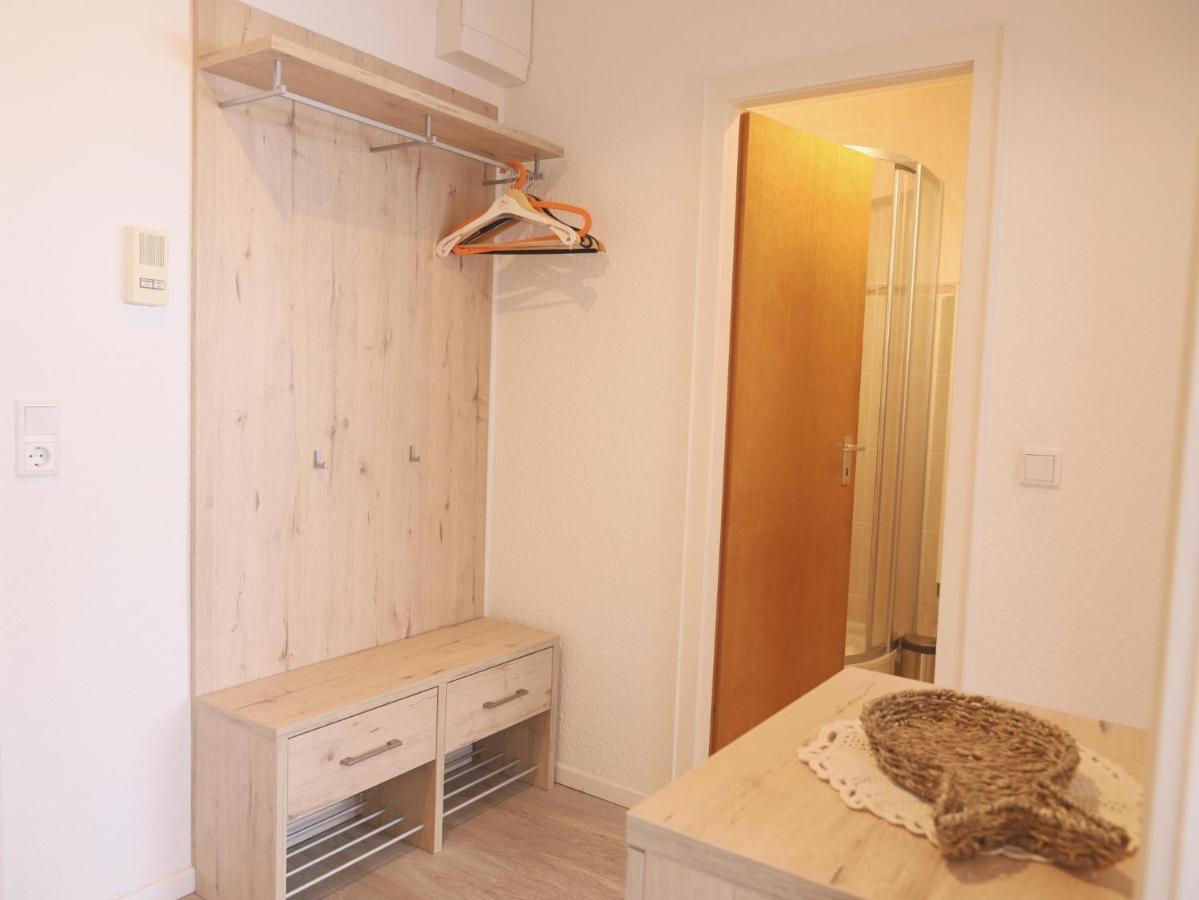 Einfaches 2-Zimmer-Appartement mit Balkon. Westerland Exterior foto