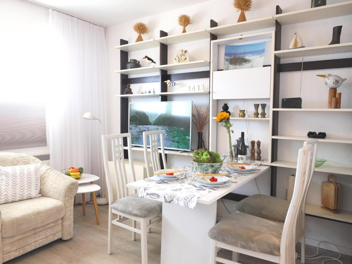 Einfaches 2-Zimmer-Appartement mit Balkon. Westerland Exterior foto